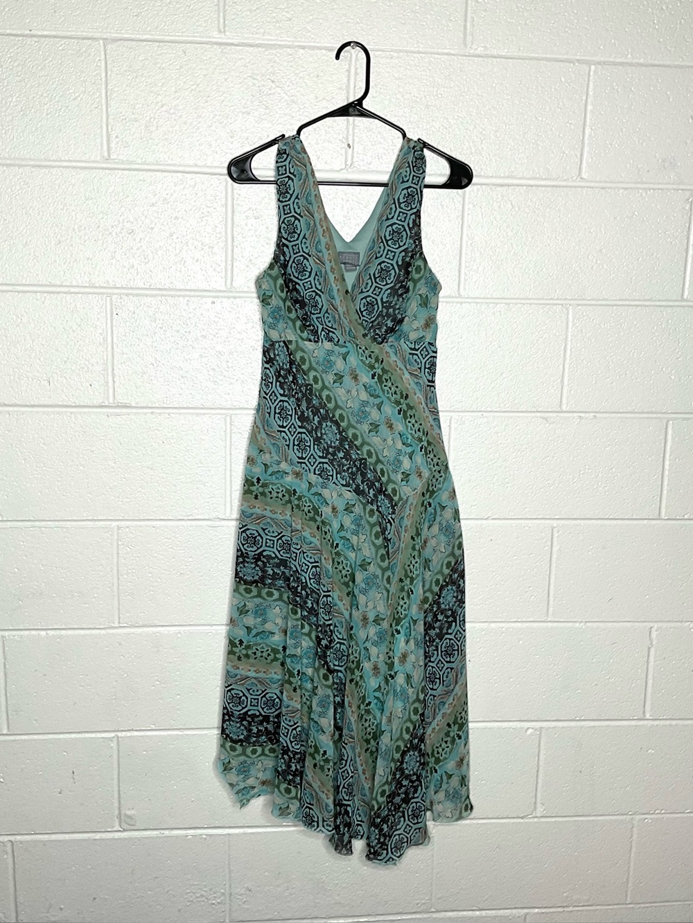 < Vintage Rabbit Rabbit Rabbit Mixed Pattern Ruffle Asymmetrical Hem Dress >